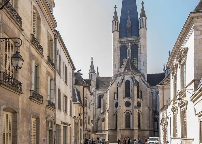 La Chouette Des Ducs, En Hypercentre